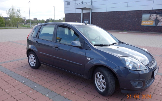 Ford Fiesta cena 7600 przebieg: 136314, rok produkcji 2008 z Legnica małe 37